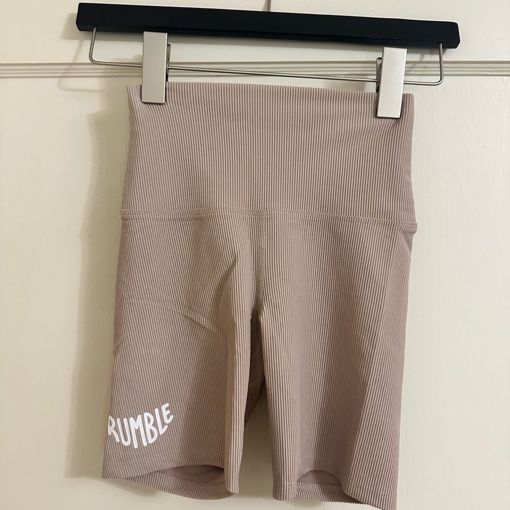 Beach Riot x Rumble Boxing Beige Ribbed Workout Bike Shorts in Size XS NWT